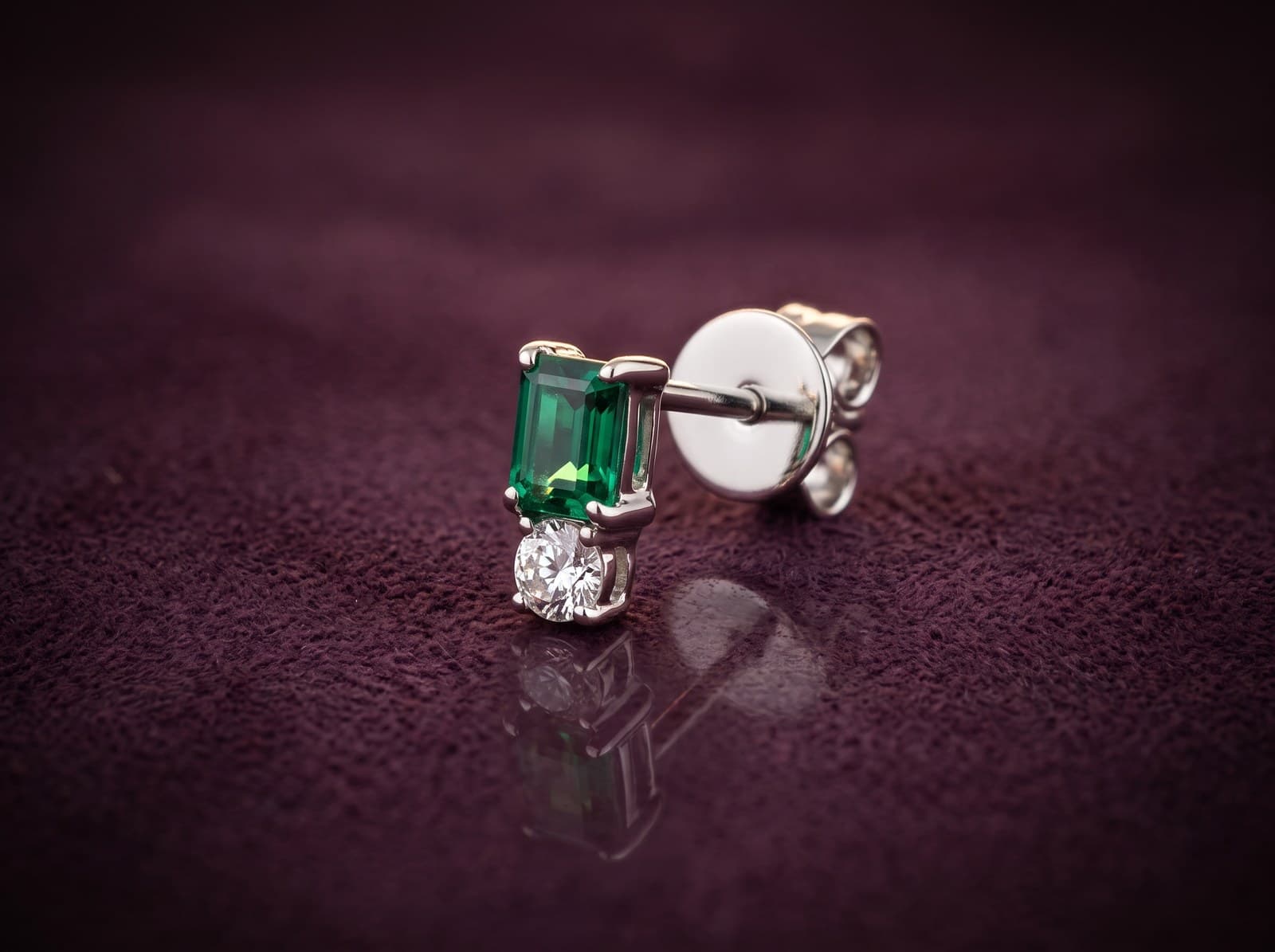 Shu'A · studio photograph